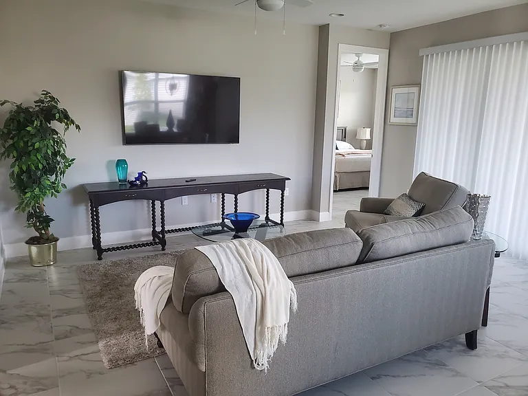 11826 SW Oceanus Blvd — Photo 6