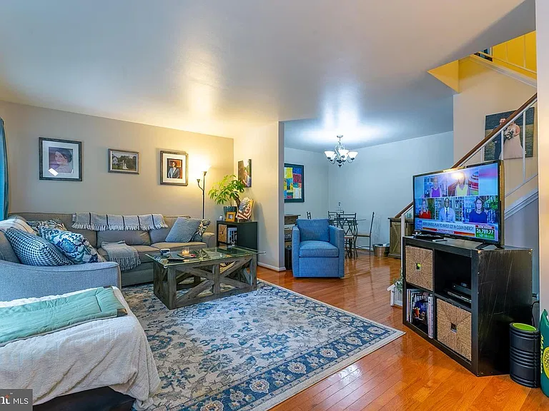 13662 Barren Springs Ct — Photo 4