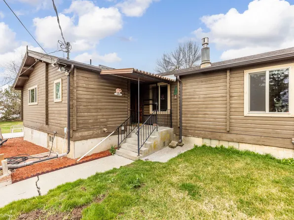 1600 8th St, Davenport, WA 99122