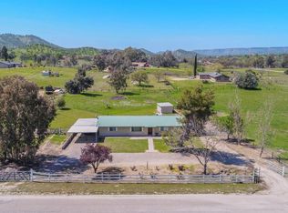 20086 Tollhouse Rd, Clovis, CA 93619