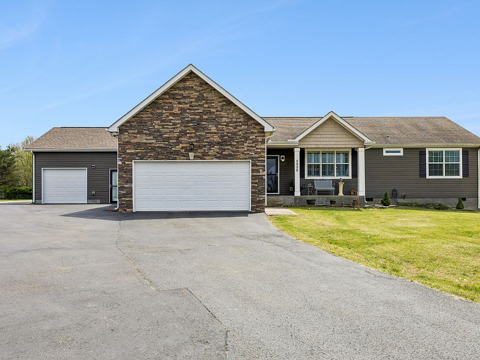 1st image of 2028 Mason Ln