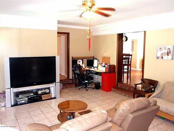 5th image of 6621 NATHAN Drive S