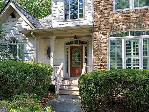 2nd image of 211 Montana Way