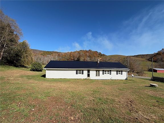 5th image of 657 Denny Road