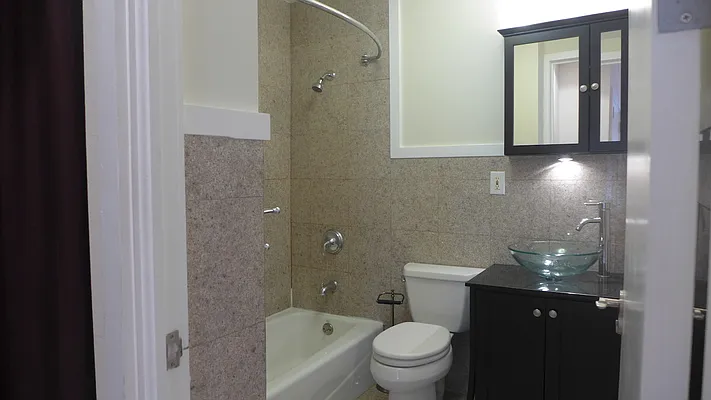 Rented by Garfield Realty  | media 43