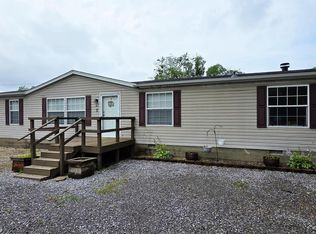 211 Pecan Ave, Mount Carmel, IL 62863