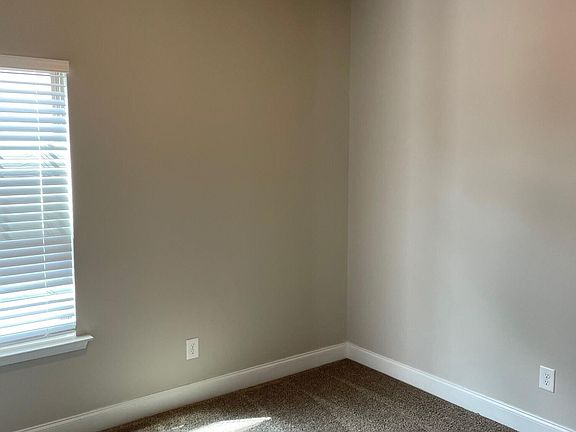 3rd image of 8171 Cozy Knl