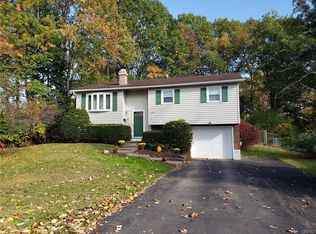 466 Tryon Rd, Utica, NY 13502