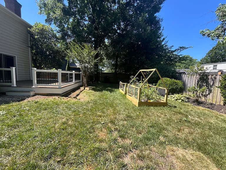 8612 Yardley Dr — Photo 30
