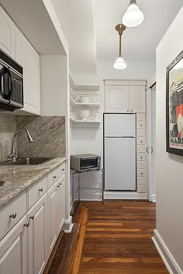 Sold by Compass | media 9