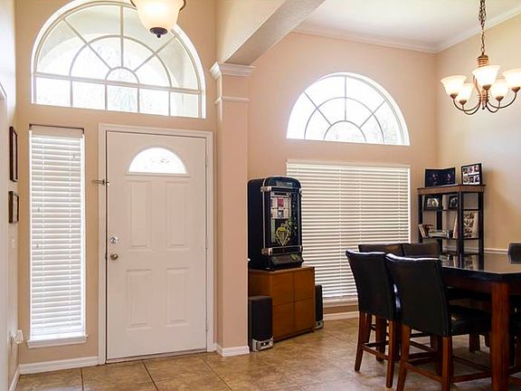 3rd image of 377 Blue Stone Cir