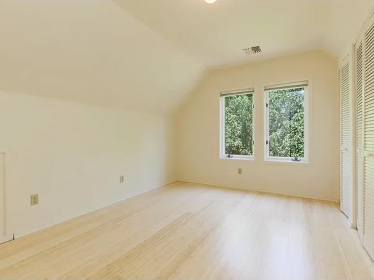 Bedroom #1