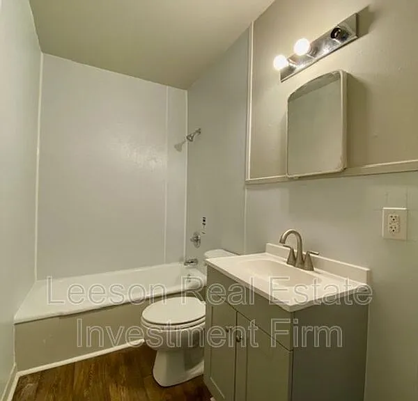 547 Wyche St — Photo 10