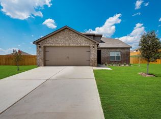 221 Switchback Hill Rd, Newark, TX 76071