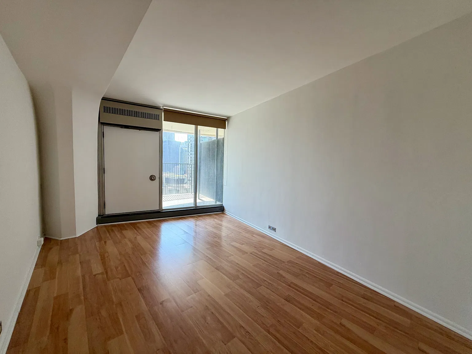 300 N State St — Photo 2