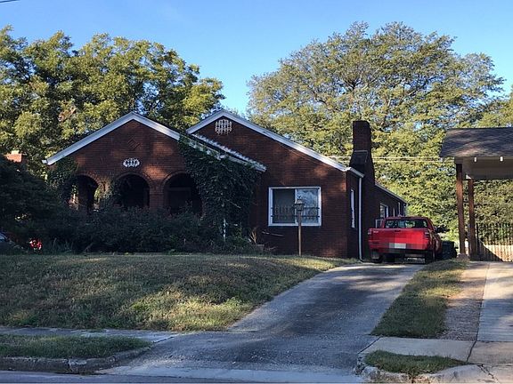 2nd image of 789 N Evergreen St
