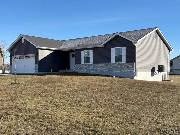 600 Split Rail Ct, Wright City, MO 63390