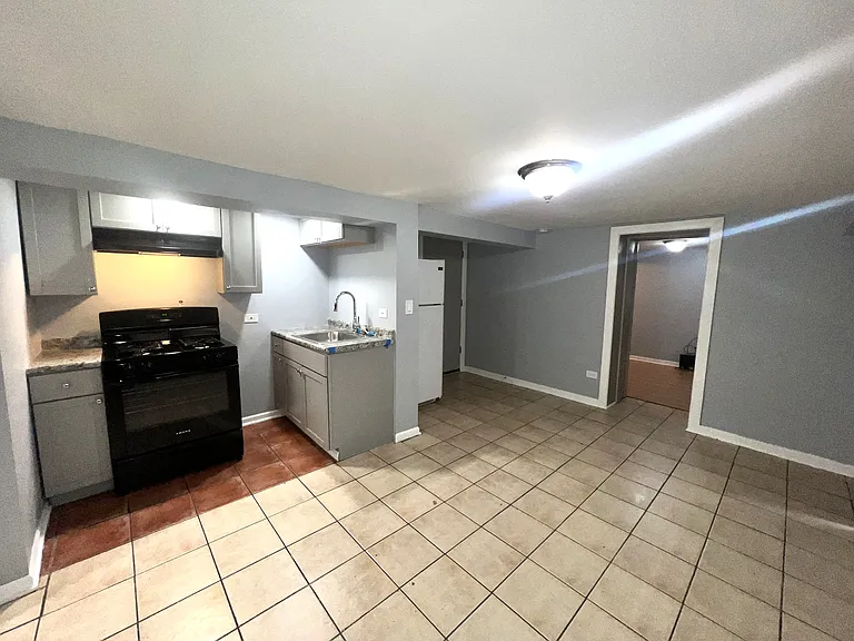 2701 E 75th Pl #G — Photo 10