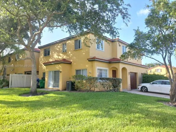 10161 SW 21st St, Hollywood, FL 33025