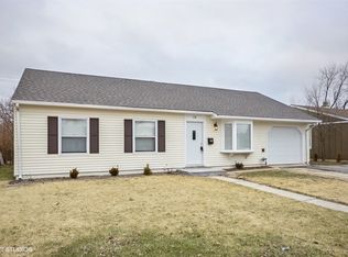 18 Arlington Dr, Romeoville, IL 60446