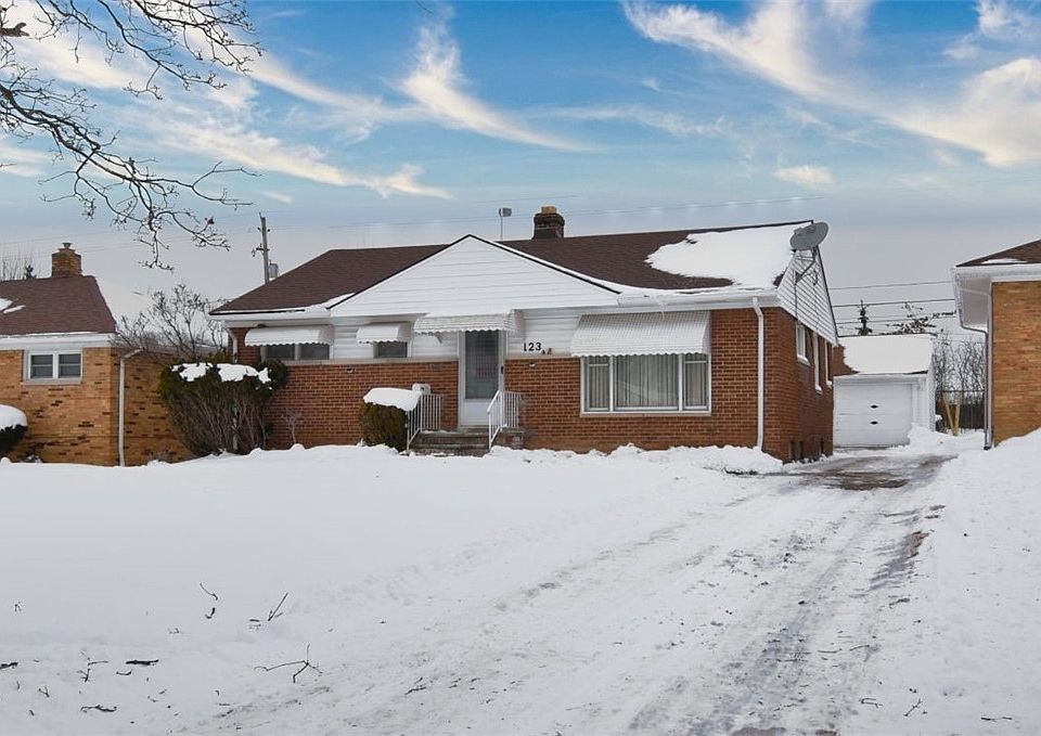 1st image of 123 Willard Ave