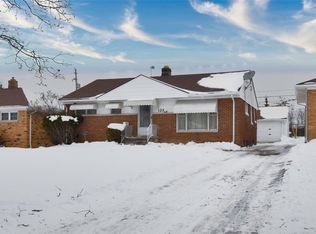 123 Willard Ave, Bedford, OH 44146