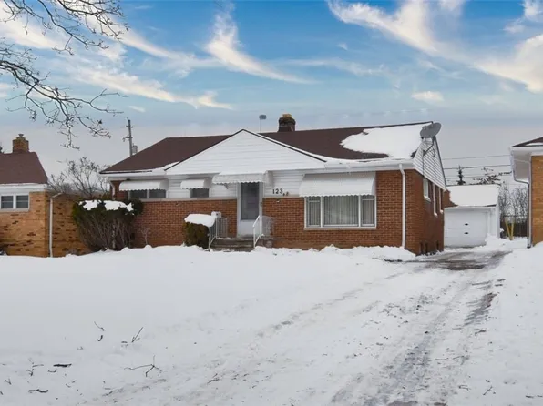 123 Willard Ave, Bedford, OH 44146