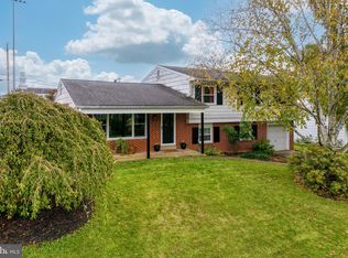1757 Longview Dr, Lancaster, PA 17601