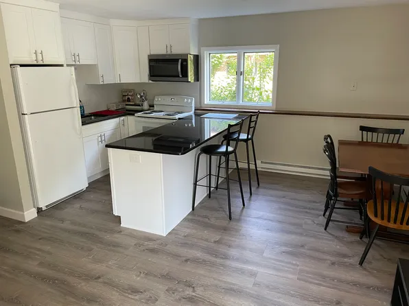 62A Summer St, Amherst, MA