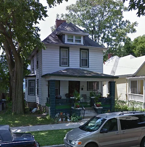 601 Voris St photo 1