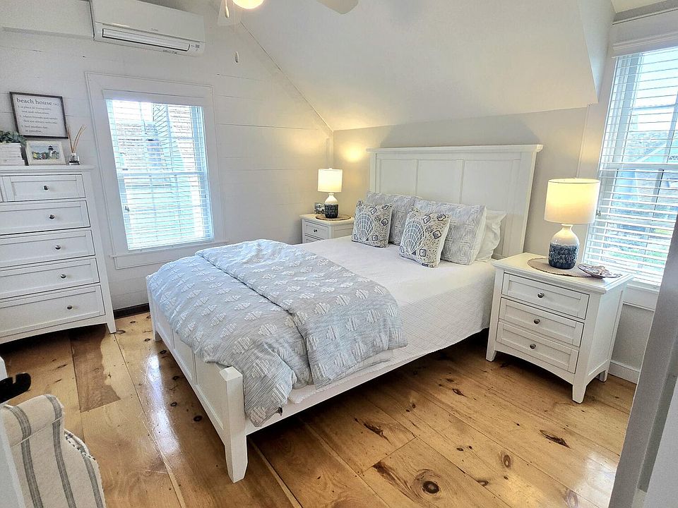 1st image of 35 Landmark Avenue UNIT 35
