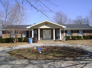 555 Tarr Rd, Paris, KY 40361