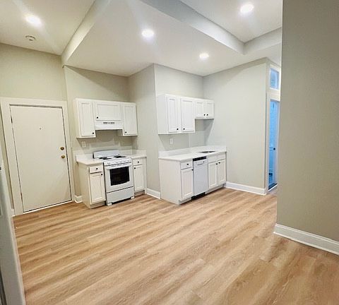 2nd image of 38 Hemenway St APT 2