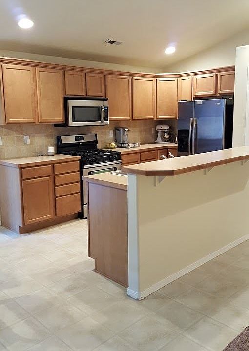 1st image of 1262 SW Carver