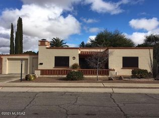 327 S Las Hamacas, Green Valley, AZ 85614