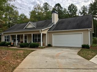105 Liberty Bell Ln, Griffin, GA