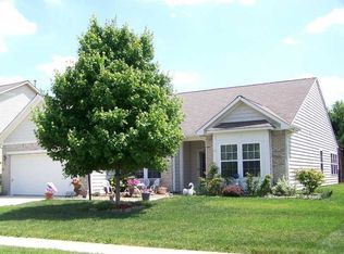 1099 Boxwood Ln, Greenwood, IN