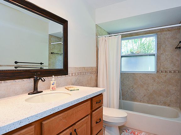 4th image of 4001 40th St S