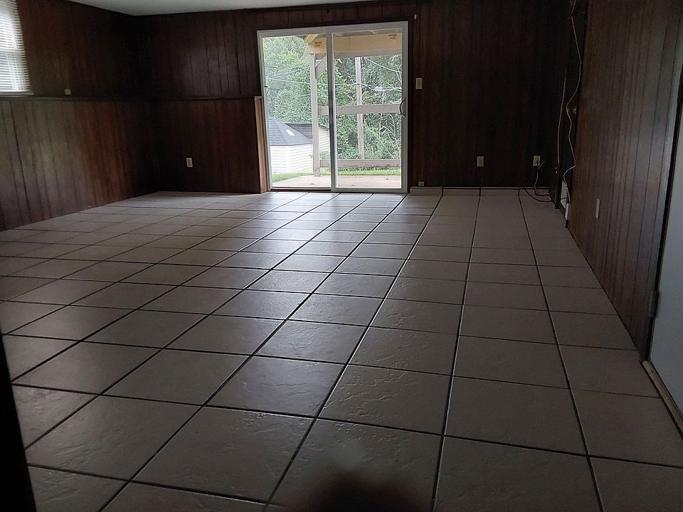 1st image of 4110 S Crackerneck Rd