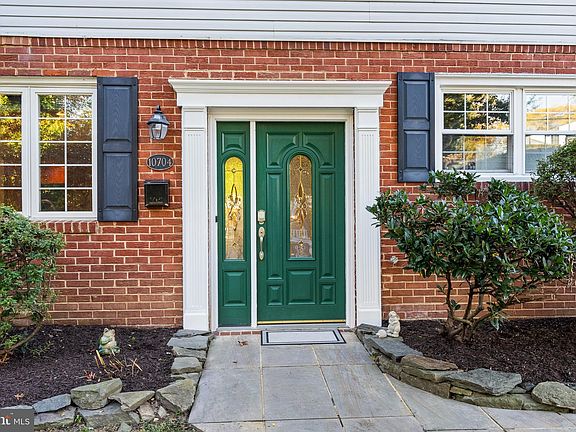 5th image of 10704 Maybrook Ave