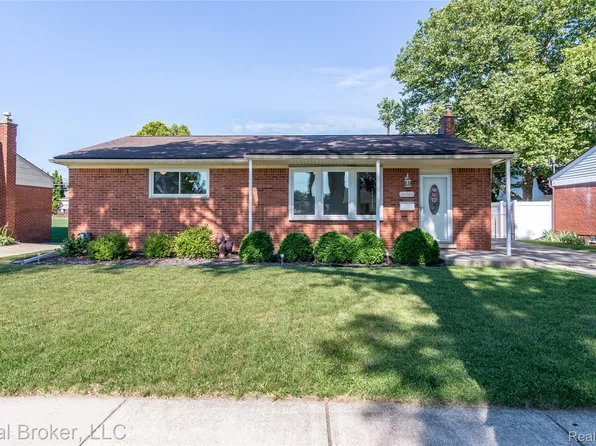 15009 Houghton St, Livonia, MI 48154