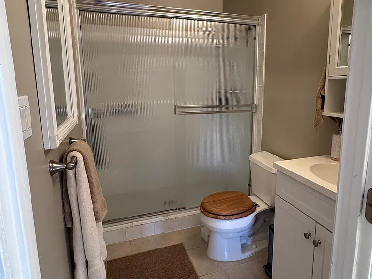 22100 Burbank Blvd #333D — Photo 9
