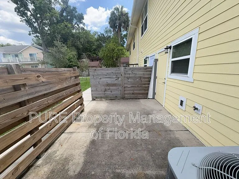 339 NE Sanchez Ave #108 — Photo 18