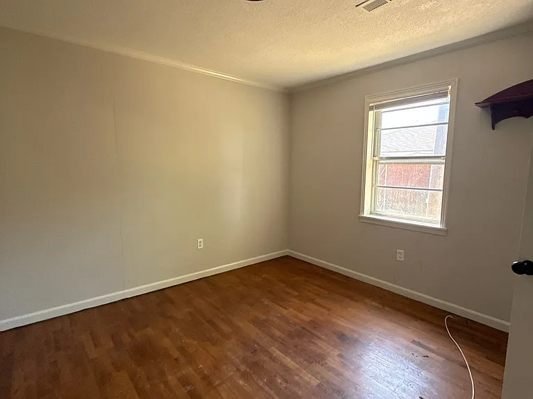 1177 Westmoreland St — Photo 7