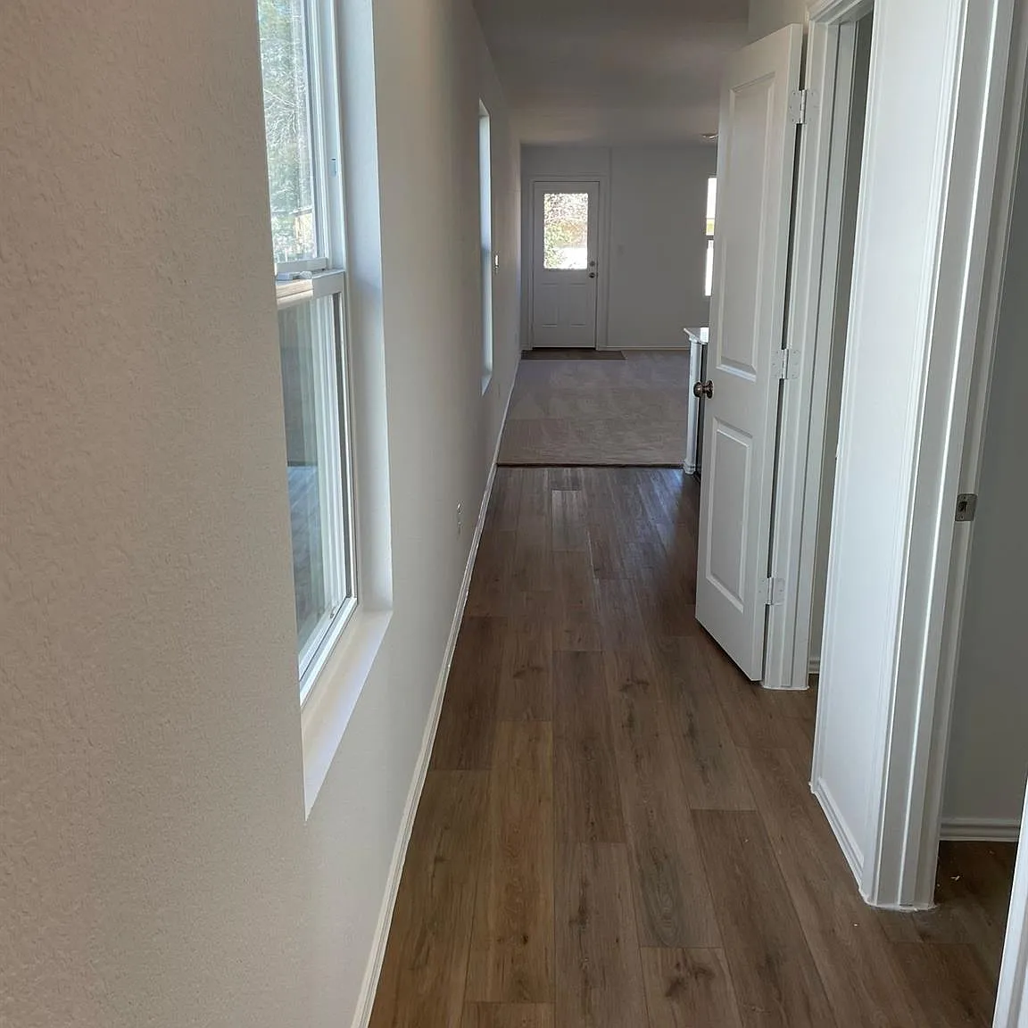 3 bed, 2.5 bath, 1360 sqft, $1,650 — Photo 4