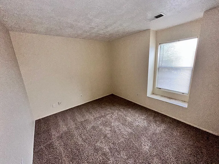 671 Western Hills Dr SE — Photo 14