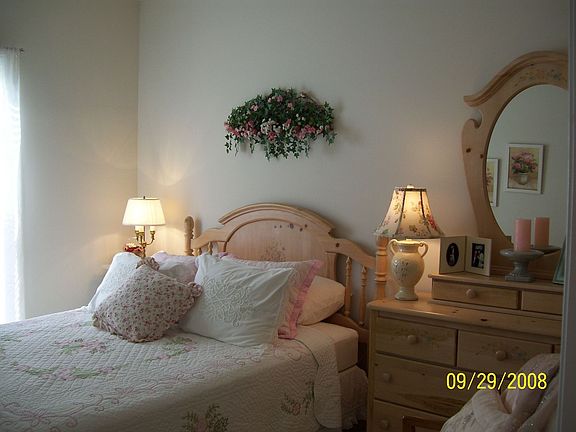 2nd Bedroom