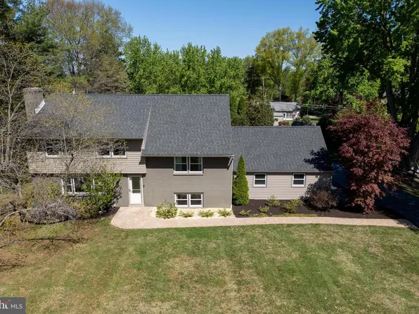 1547 Marlboro Rd, West Chester, PA 19382