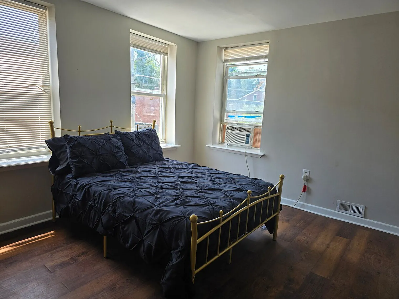 Studio, 1.0 bath, $3,312 — Photo 2