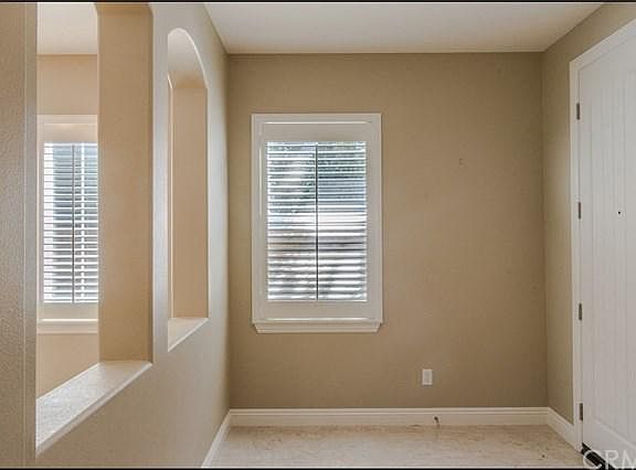 3rd image of 47 Santa Barbara Dr